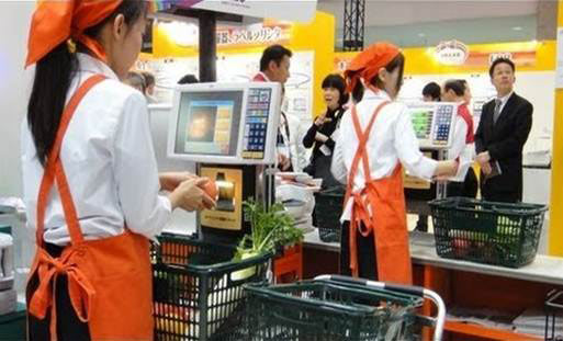 Làm thu ngân tại siêu thị là công việc được du học sinh Việt Nam lựa chọn nhiều